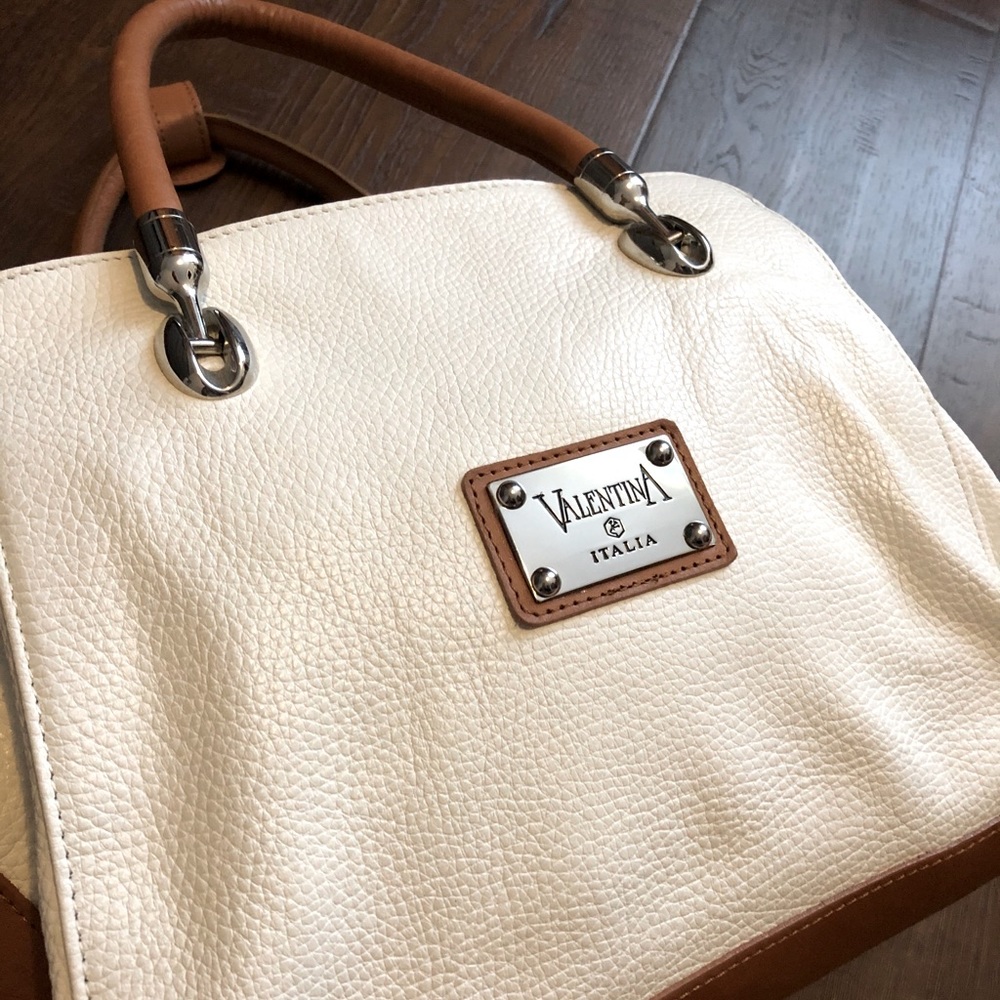 Valentina Italia Leather Handbag